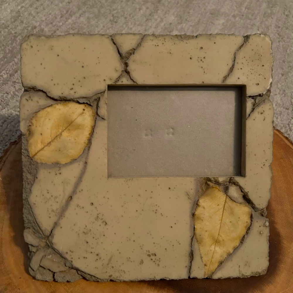 Faux Cracked Stone Photo Frame Embossed Leaf Design 8x8 fits 4.5”x 3” photo